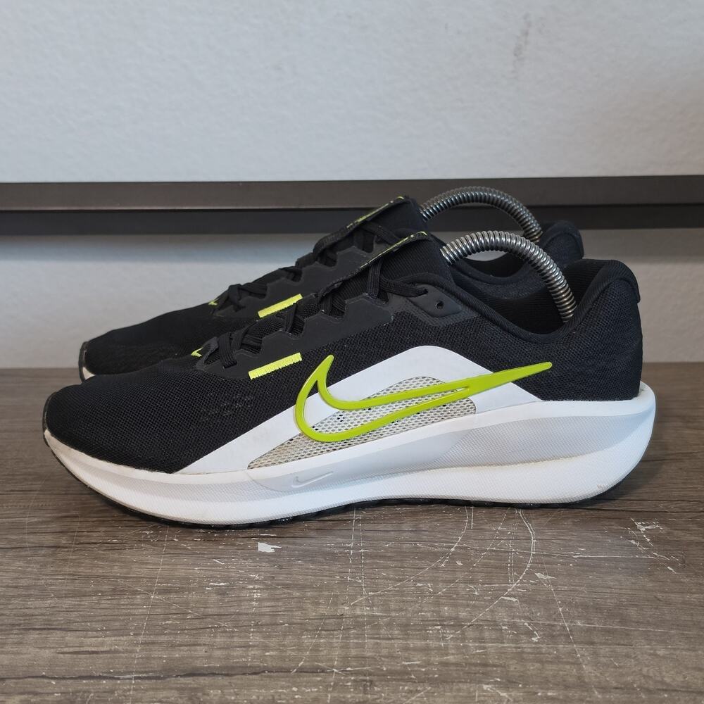 Nike Downshifter 13 (FD6476-002) Women's Running Shoes Sneakers Size 9.5 Black